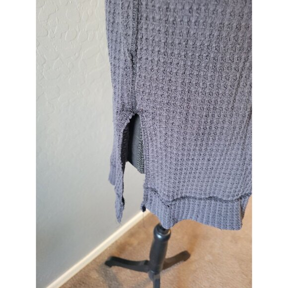 We The Free Gray Waffle Knit Long Sleeve Top Size XS  Long Line 90's Y2K Casual - Picture 5 of 10